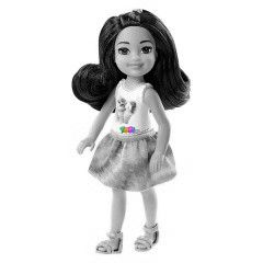 Barbie Chelsea Club - Fekete haj Chelsea baba cics trikban
