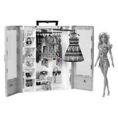 Barbie Fashionistas - Ruhsszekrny babval