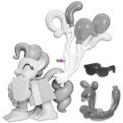 n kicsi pnim figurk kiegsztkkel - Pinkie Pie