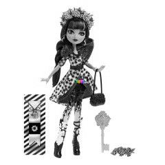 Ever After High - Zrs tavasz babk - Cerise Hood