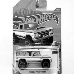 Hot Wheels - 70 Dodge Power Wagon kisaut