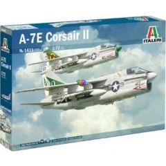 Italeri - A-7E Corsair II replgp makett, 1:72