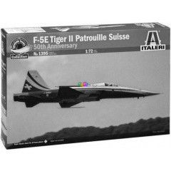 Italeri: F-5E Tiger II Patrouille Suisse replgp makett, 1:72