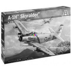 Italeri - Skyraider A-1H repl makett, 1:48