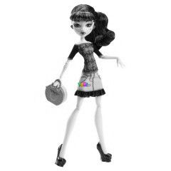 Monster High - Scaris Paravros baba - Draculaura