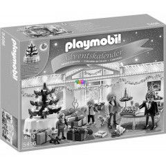 Playmobil 5496 - Adventi naptár - Karácsonyozik a család, világító karácsonyfával