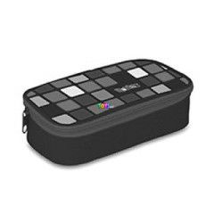 Rubik kocks bedobs tolltart